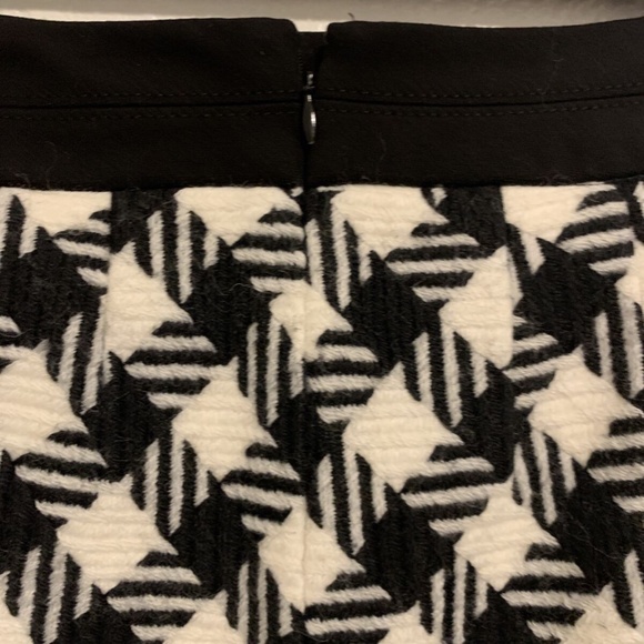White House Black Market Wool Checkered Pencil Straight Skirt Women's Size 00 - Picture 3 of 9